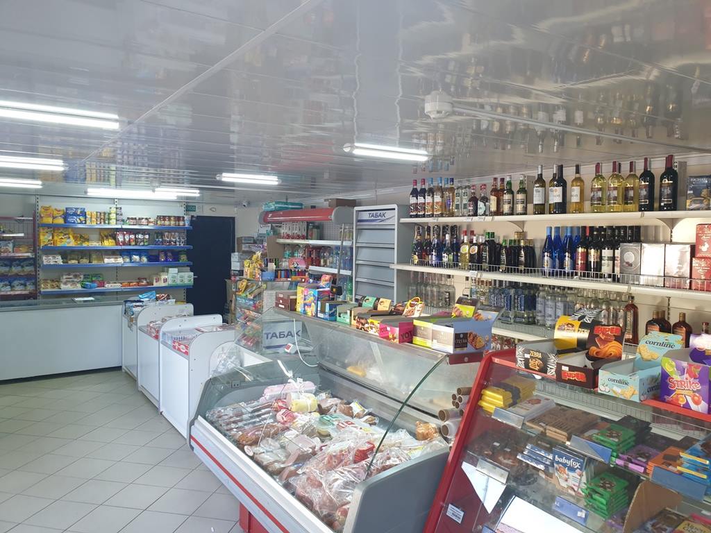 Действующий продуктовый магазин в Заславле