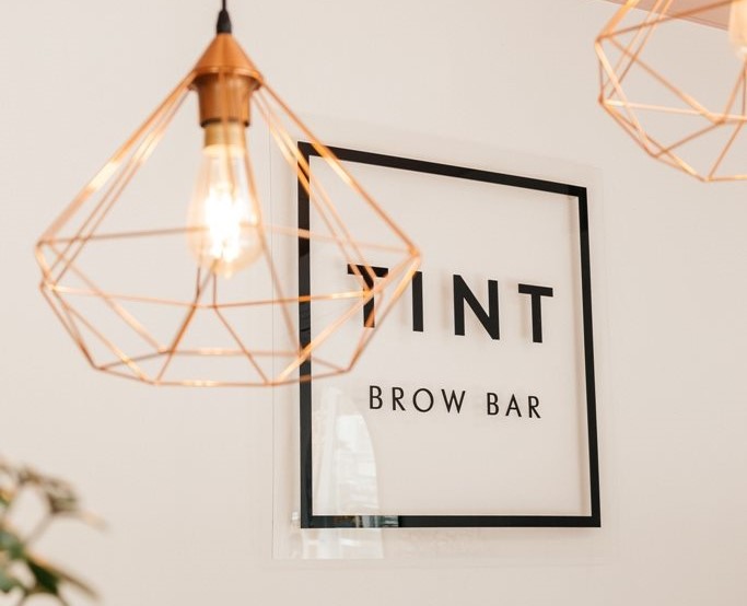 Brow bar "Tint" в центре Гомеля