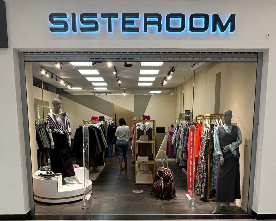 Магазин женской одежды в ТЦ "Галилео"