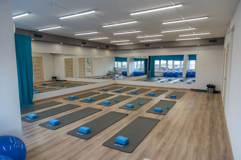 Студия красоты с залом для йоги и фитнеса, в районе Лебяжий