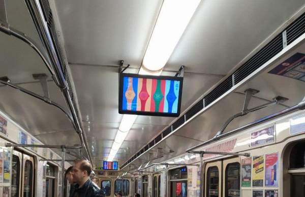 Рекламный бизнес: LCD экраны в вагонах метро