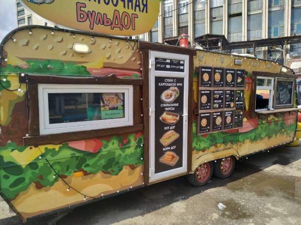 Прицеп-фудтрак полностью оборудованный