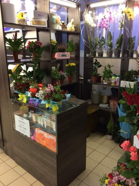 Цветочный магазин с большой проходимостью