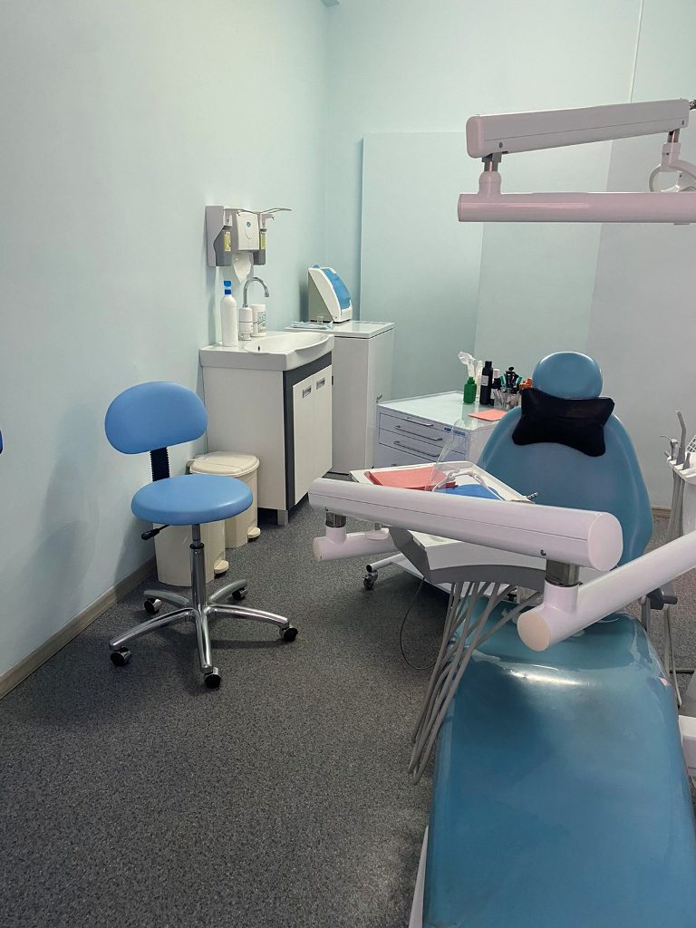 Действующая стоматология «Ливсидент» (Сухарево)