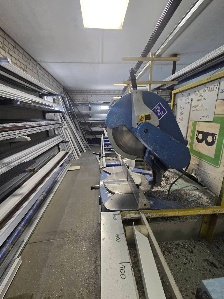 Производство алюминиевых и ПВХ конструкций с 15-летней историей