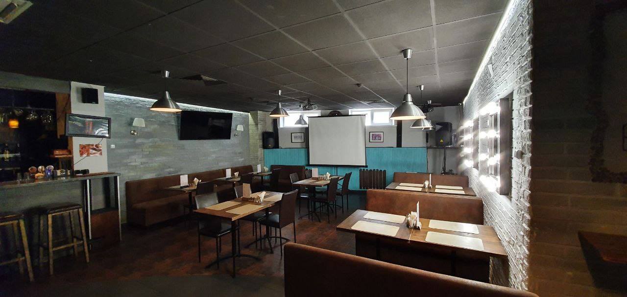 Кафе-бар с отдельным входом в здании БЦ