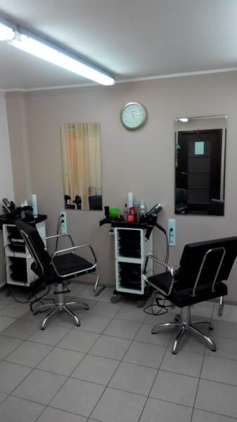 Парикмахерская с отличным расположением