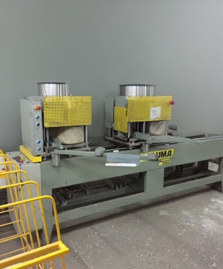 Производство алюминиевых и ПВХ конструкций с 15-летней историей