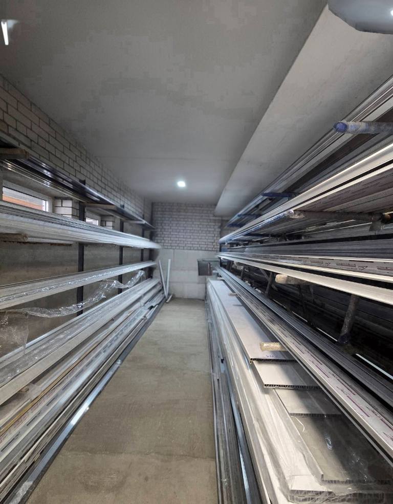 Производство алюминиевых и ПВХ конструкций с 15-летней историей