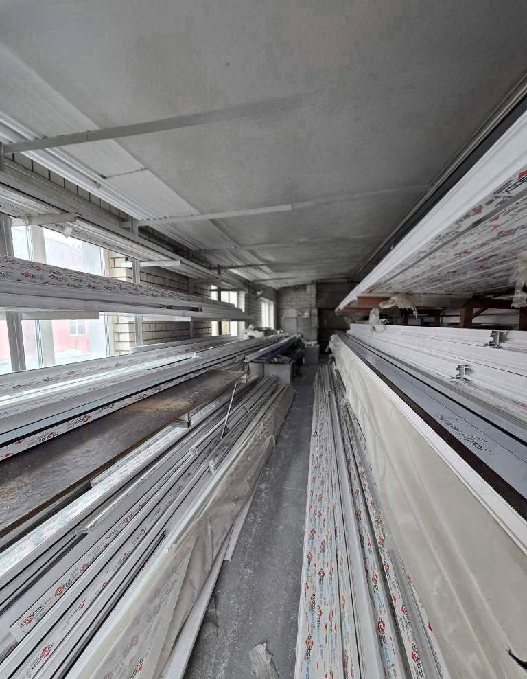 Производство алюминиевых и ПВХ конструкций с 15-летней историей