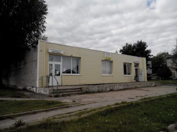 Здание с магазином