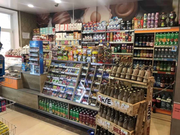 Продуктовый магазин с дизайнерским ремонтом