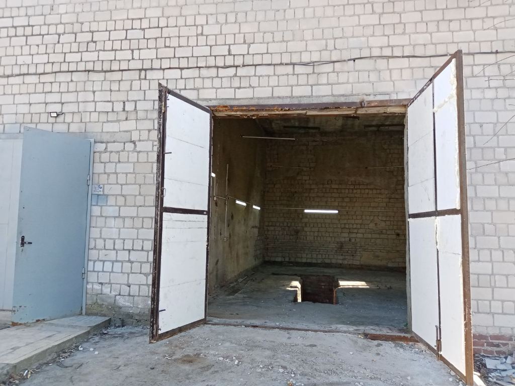 Производственно-складской комплекс с территорией 0,77 га