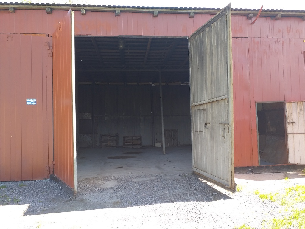 Производственно-складской комплекс с территорией 0,77 га