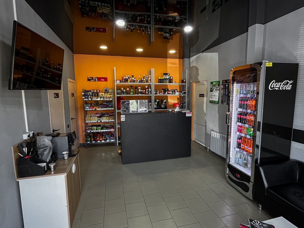 Автомойка + шиномонтаж + производственные боксы