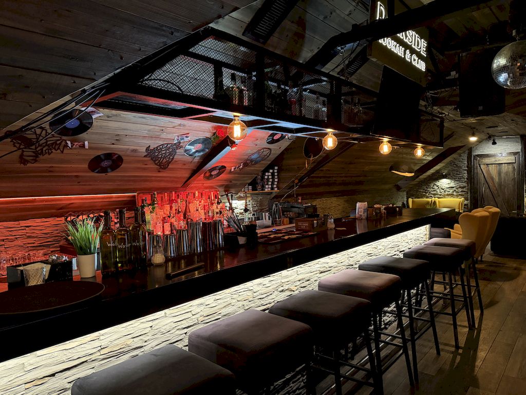 Кальян-бар с кухней на Зыбицкой