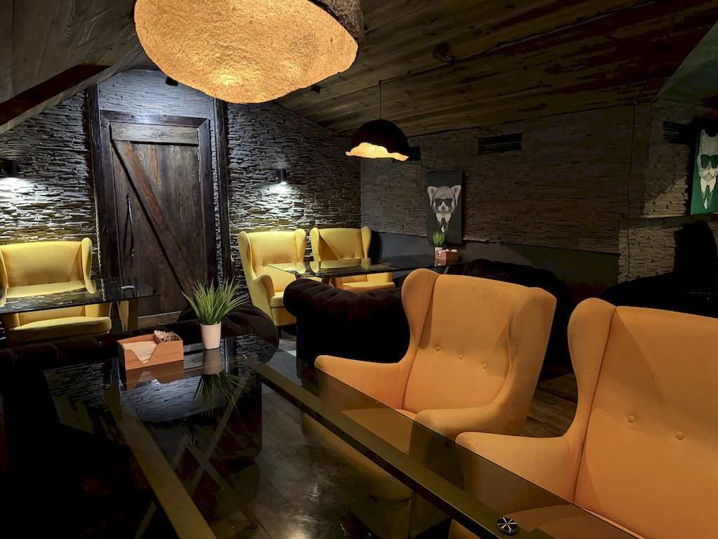 Кальян-бар с кухней на Зыбицкой