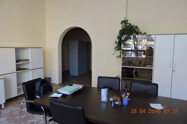 Продается доля в фармацевтической компании