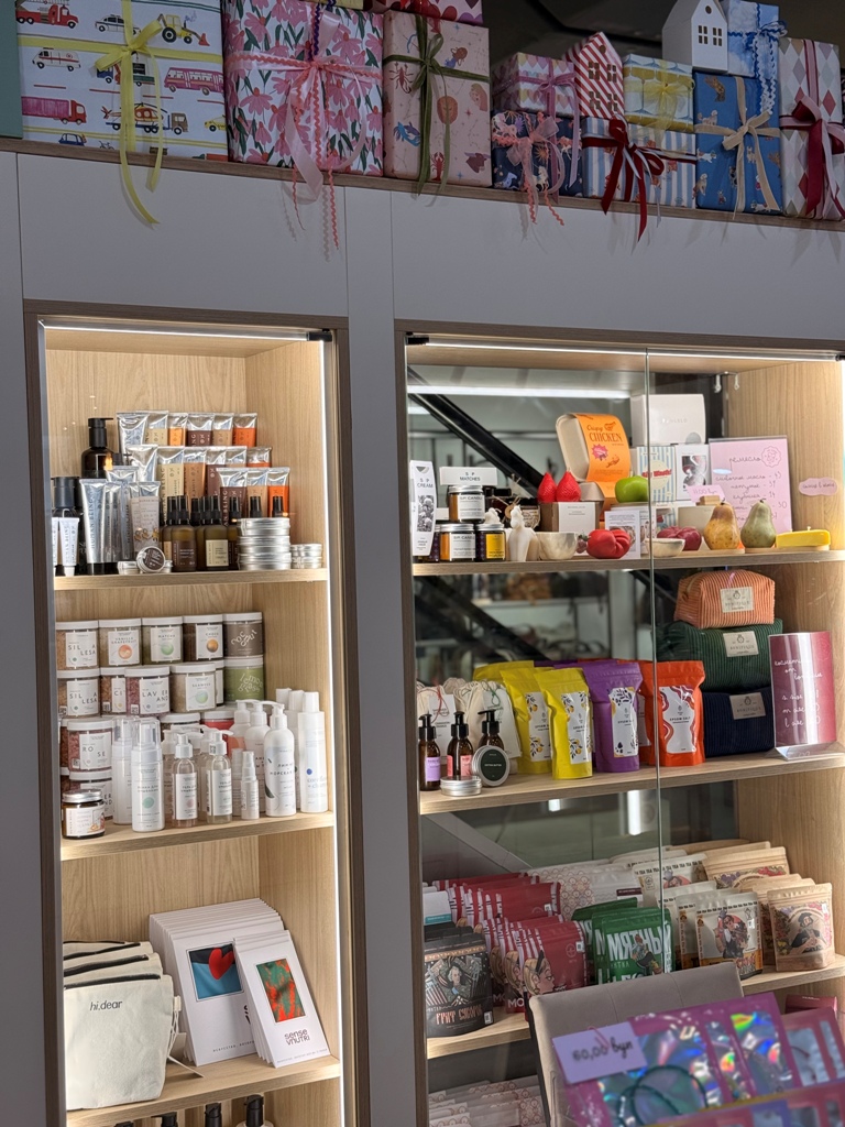 Корнер упаковки и подарков «Лё Кядо» — ТЦ «Метрополь»