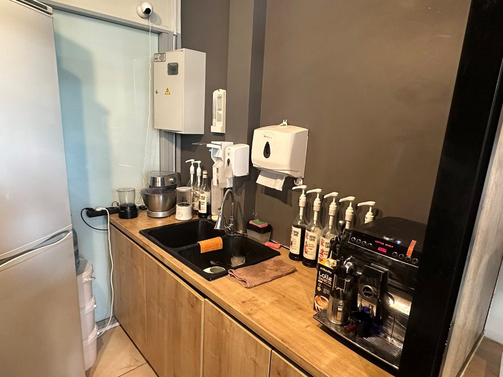 Кафе-пышечная и кофейня у метро «Восток»