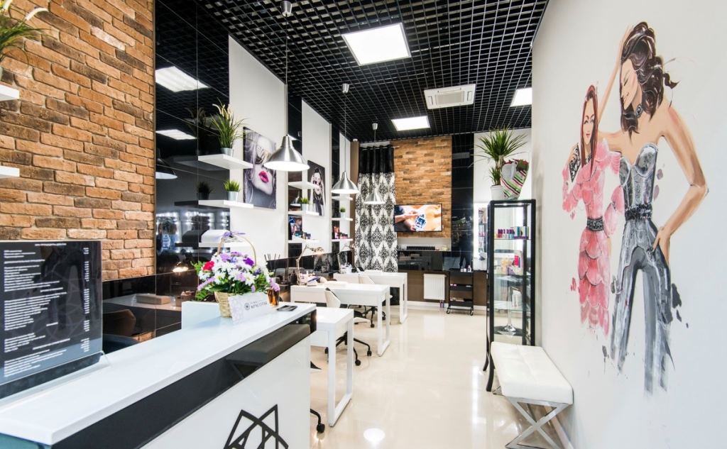 Действующий салон красоты в ТЦ GreenCity